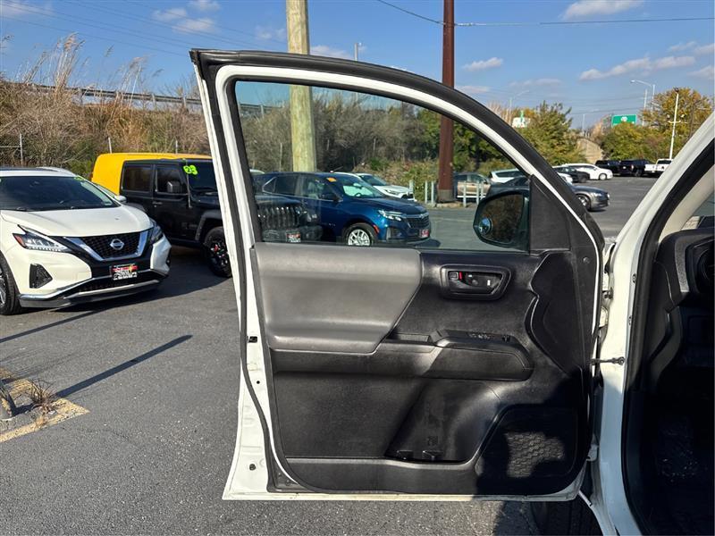 Toyota Tacoma SR5 Access Cab I4 6AT 2WD 2019