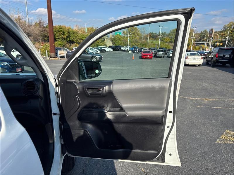 Toyota Tacoma SR5 Access Cab I4 6AT 2WD 2019