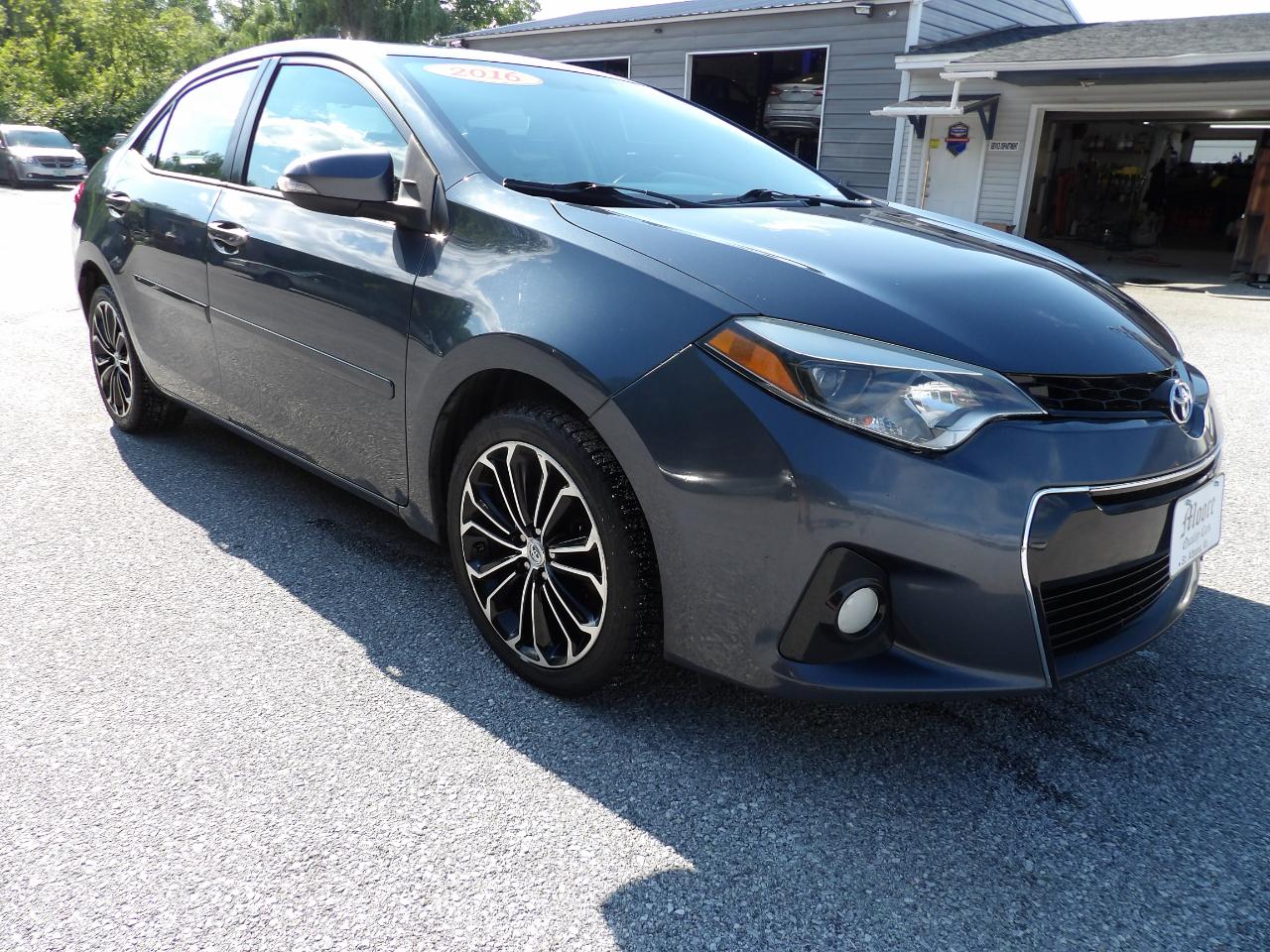 Toyota Corolla 4dr Sdn CVT S w/Special Edition Pkg (Natl) 2016