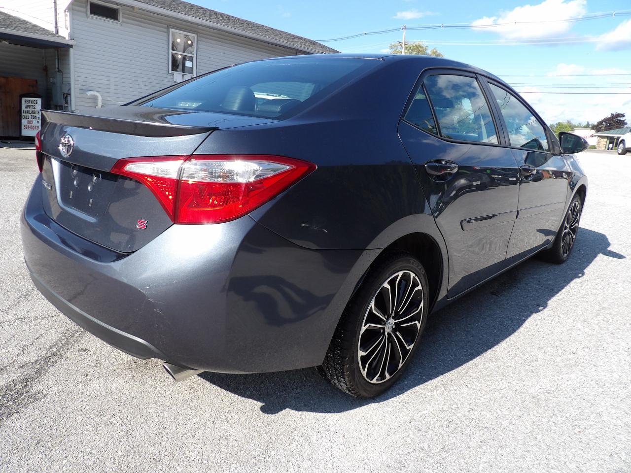 Toyota Corolla 4dr Sdn CVT S w/Special Edition Pkg (Natl) 2016