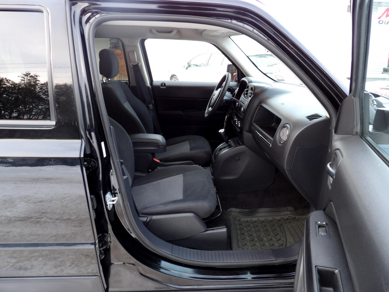 Jeep Patriot 4WD 4dr Latitude 2015