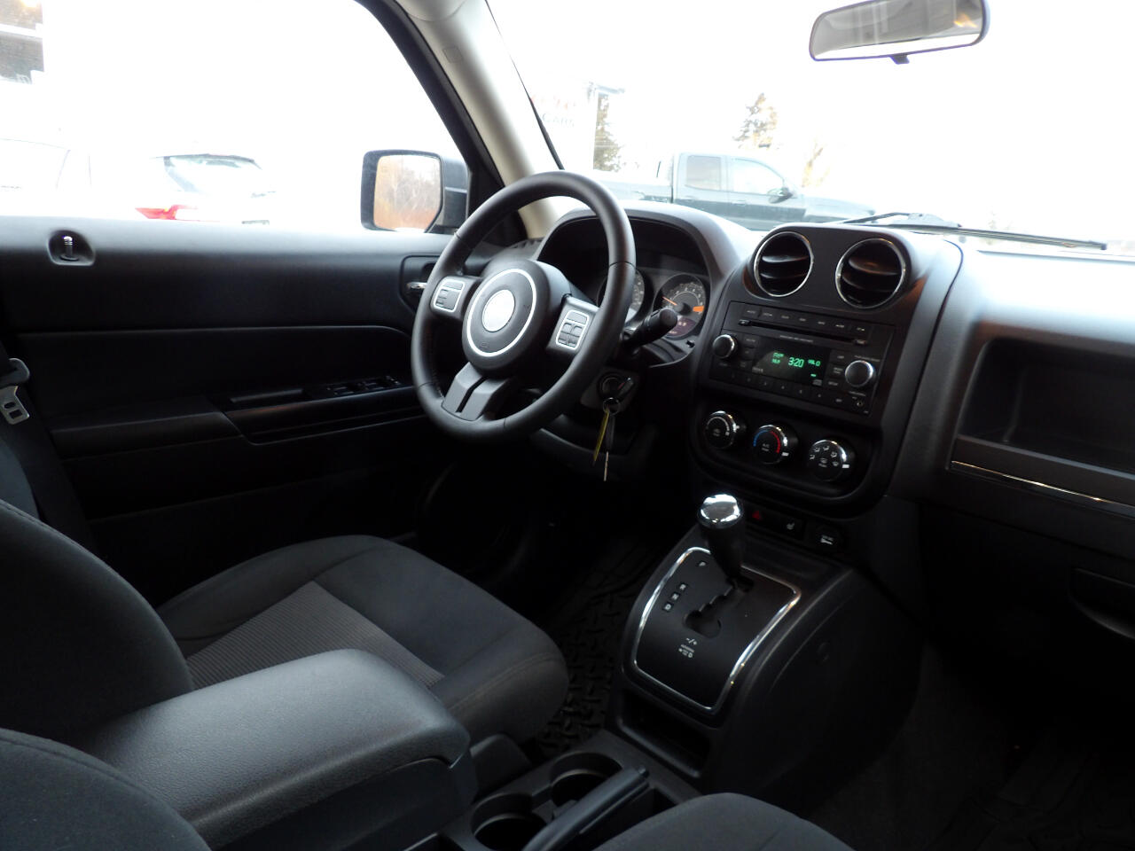 Jeep Patriot 4WD 4dr Latitude 2015