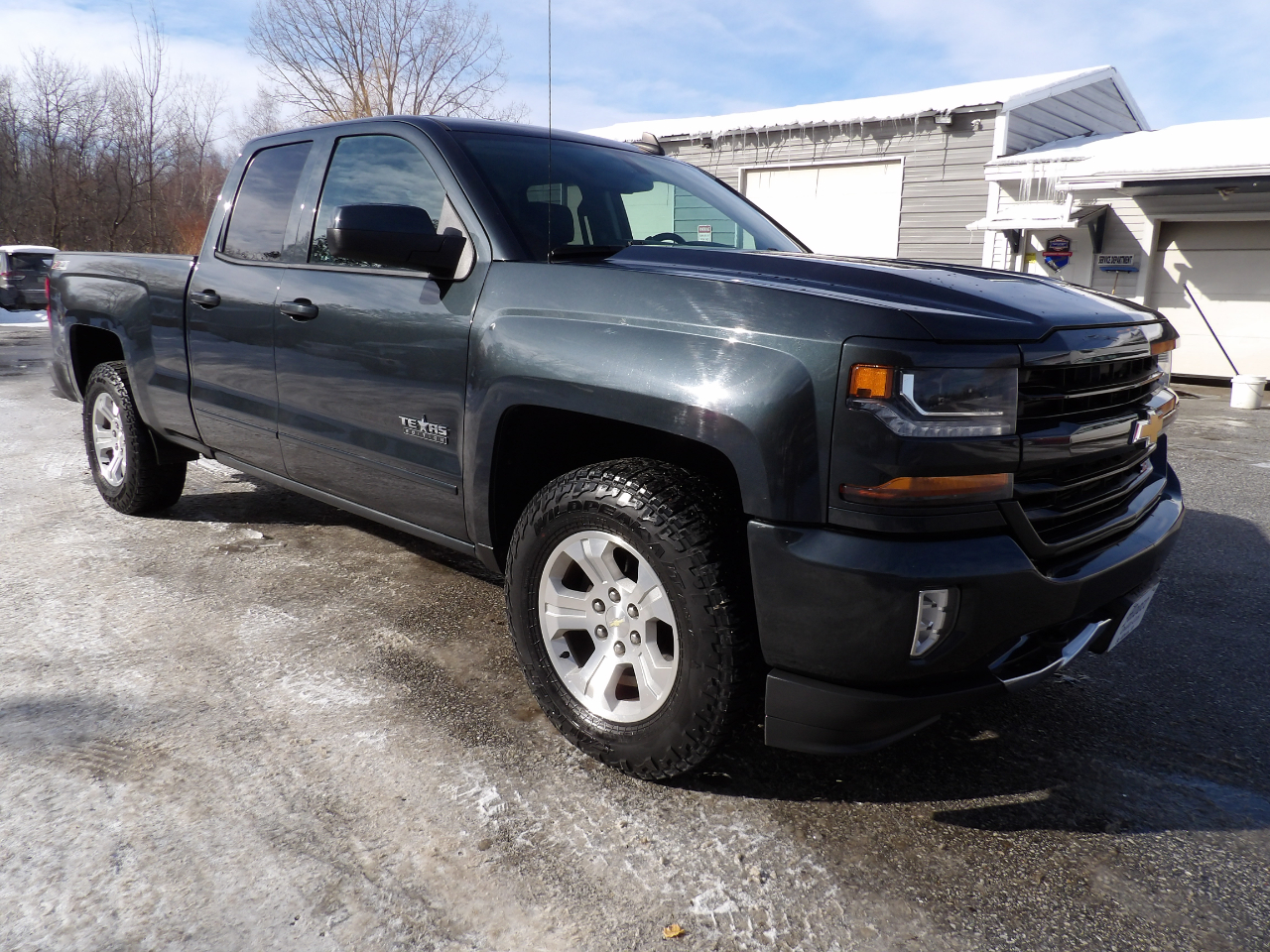 Chevrolet Silverado 1500 4WD Double Cab 143.5" LT w/2LT 2017