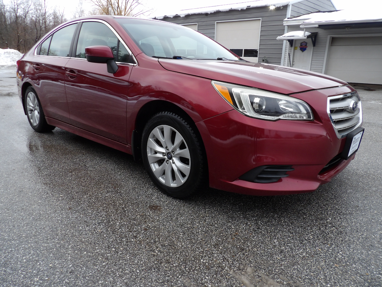 Subaru Legacy 4dr Sdn 2.5i Premium PZEV 2015