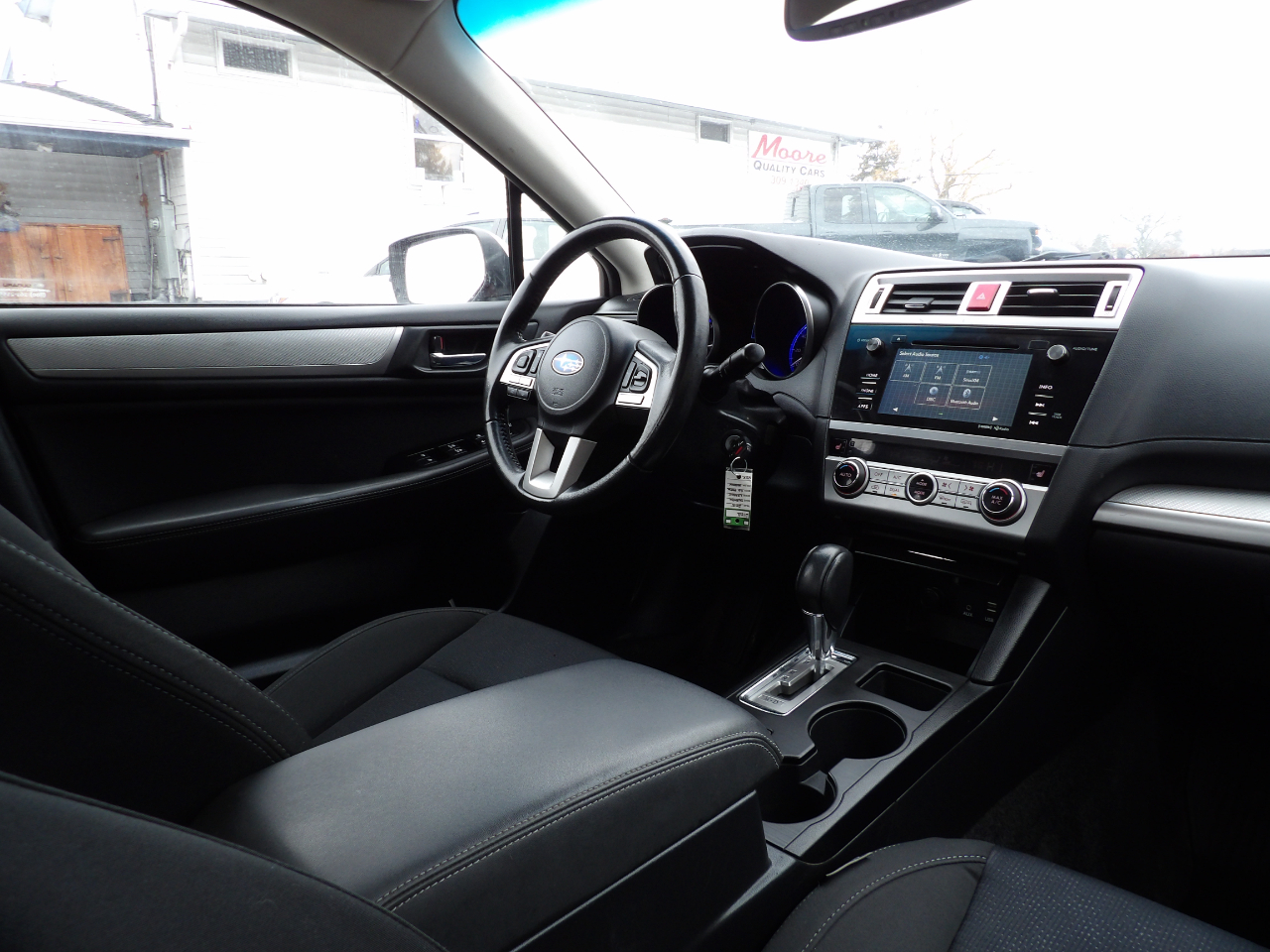 Subaru Legacy 4dr Sdn 2.5i Premium PZEV 2015