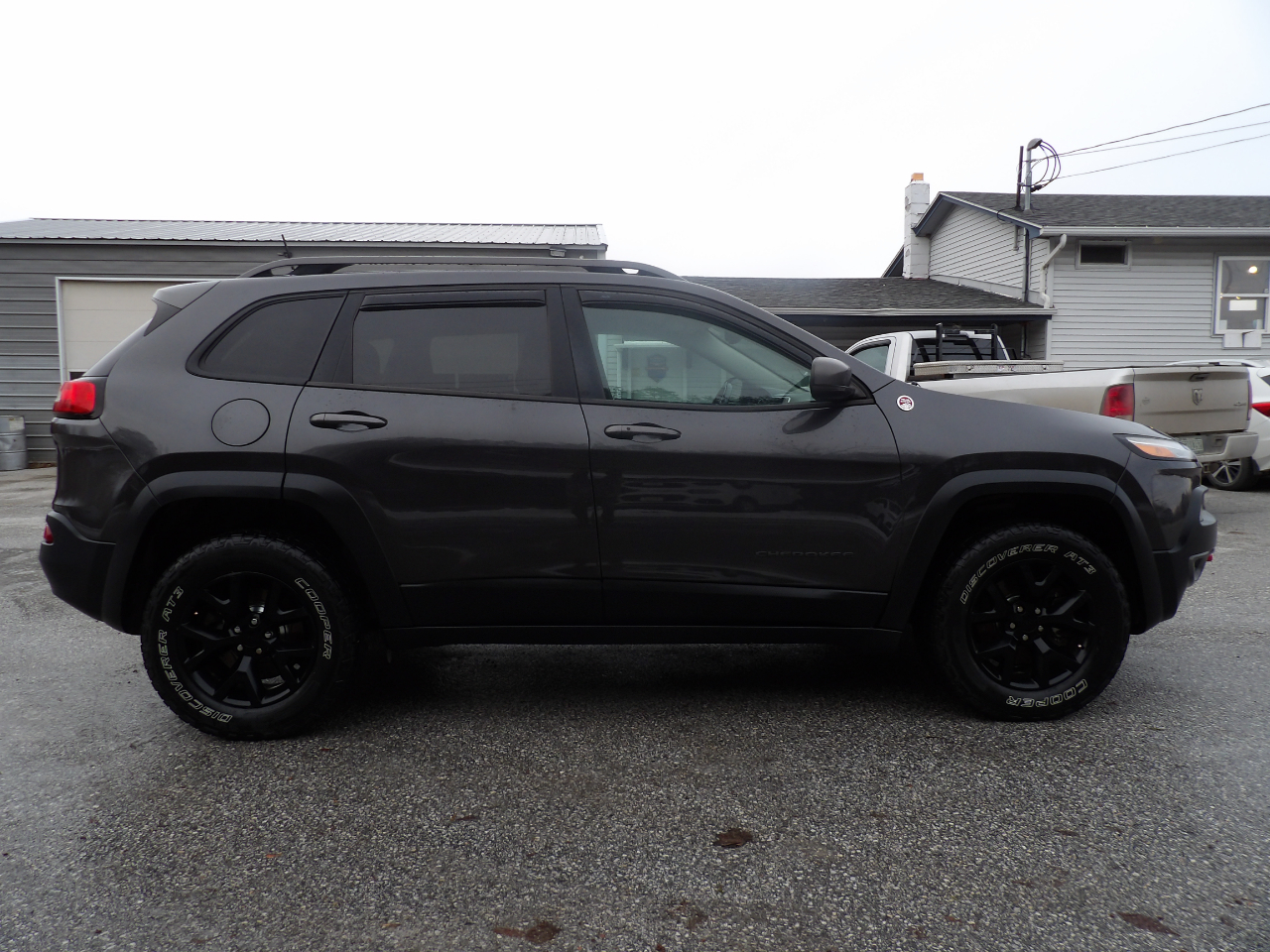 Jeep Cherokee 4WD 4dr Trailhawk 2016