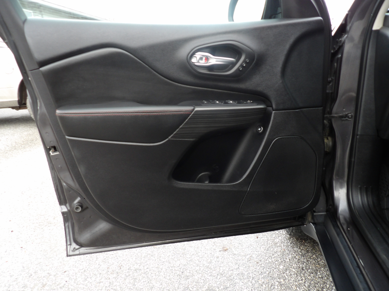 Jeep Cherokee 4WD 4dr Trailhawk 2016