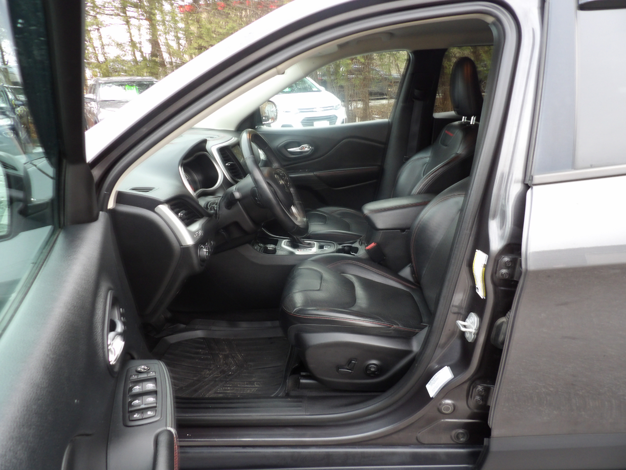 Jeep Cherokee 4WD 4dr Trailhawk 2016