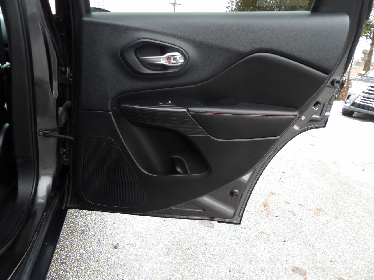 Jeep Cherokee 4WD 4dr Trailhawk 2016