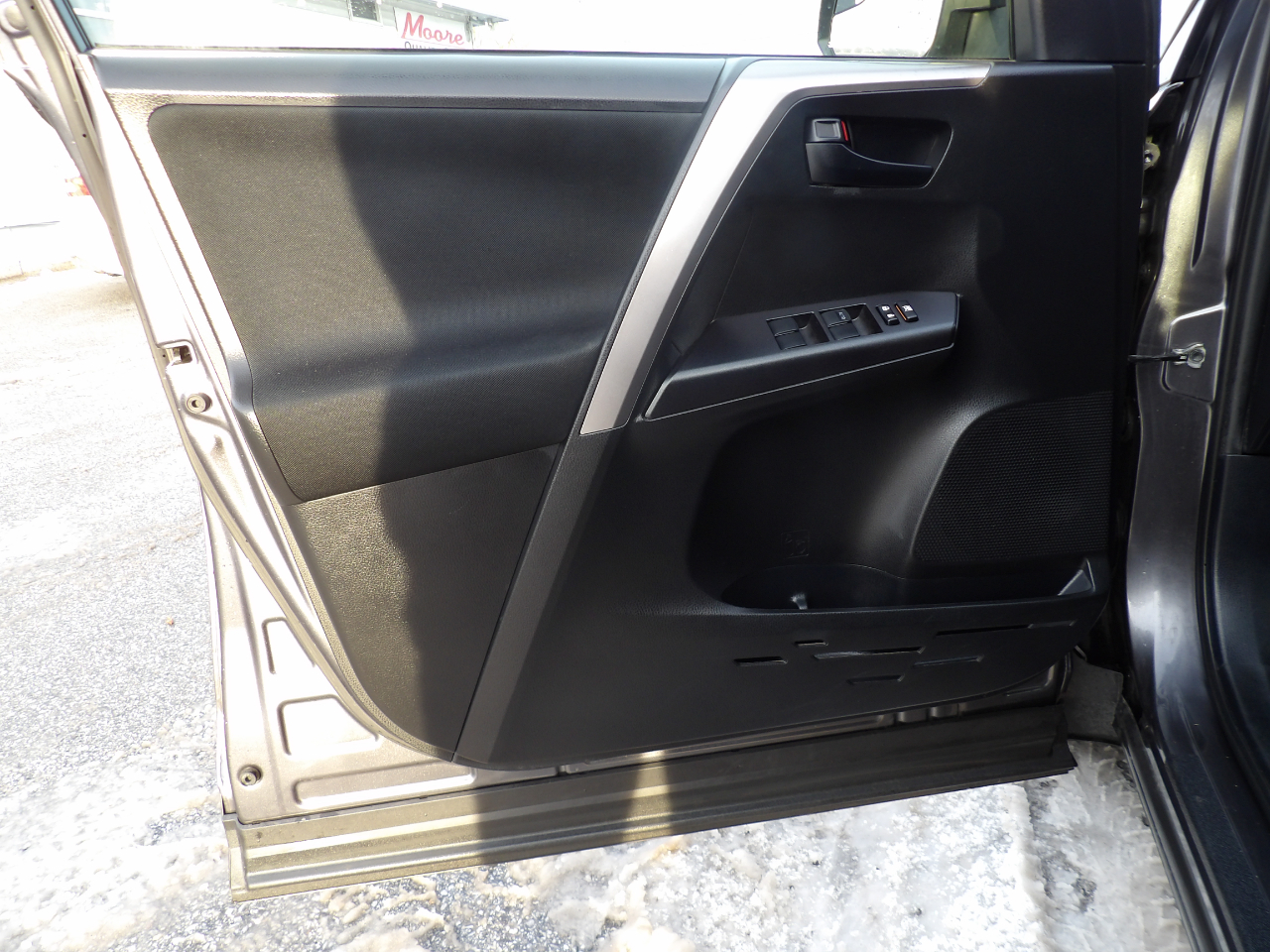 Toyota RAV4 LE AWD (Natl) 2017