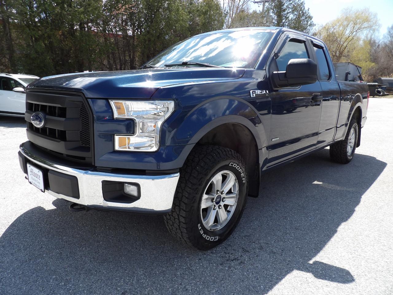 Ford F-150 4WD SuperCab 145" Lariat 2016