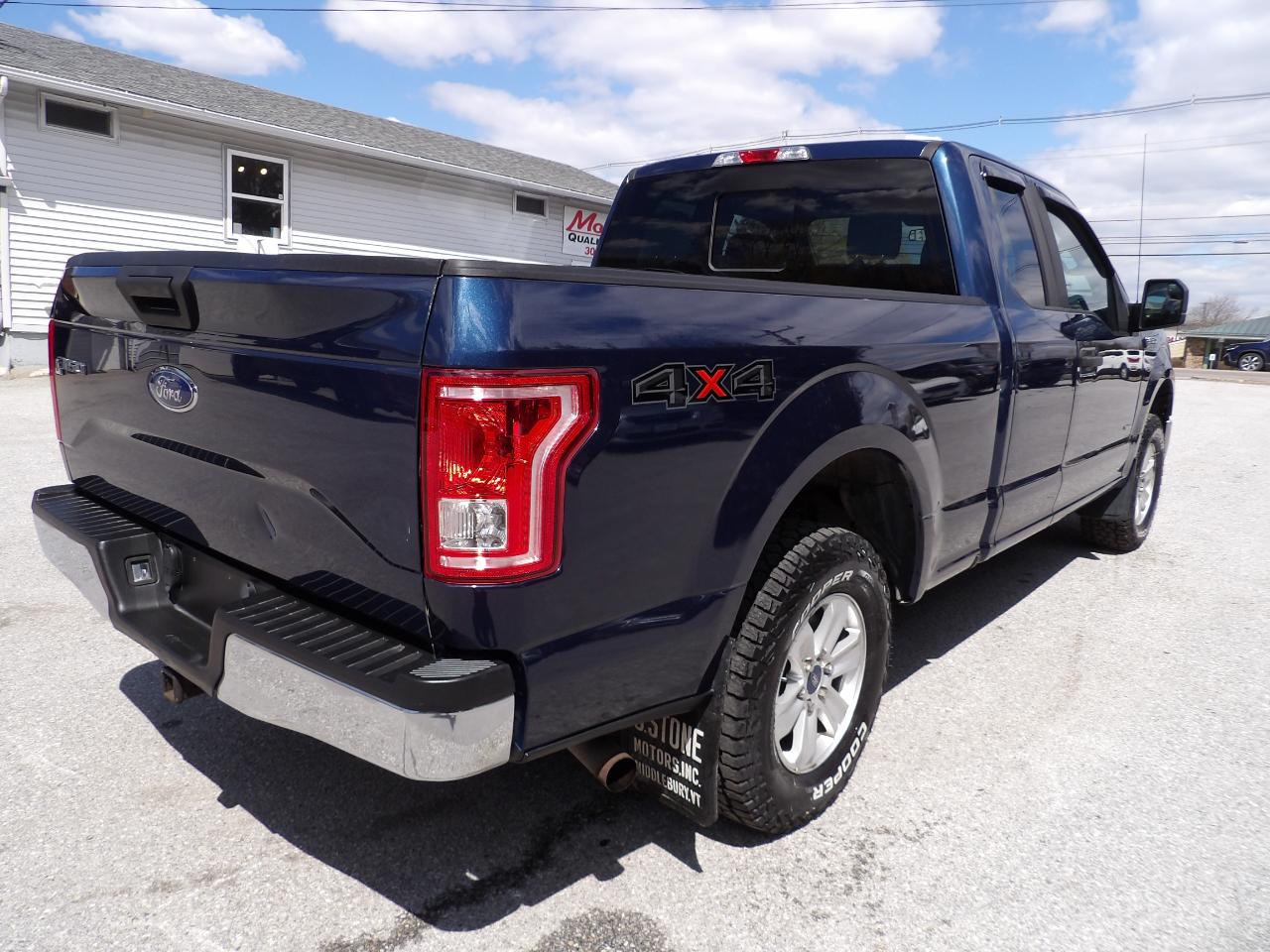 Ford F-150 4WD SuperCab 145" Lariat 2016