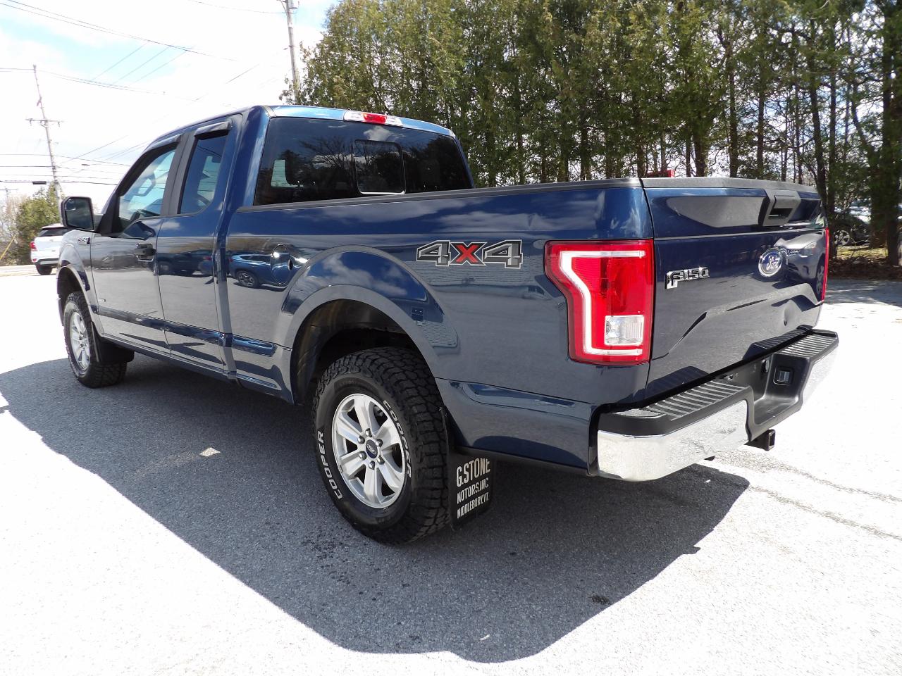 Ford F-150 4WD SuperCab 145" Lariat 2016