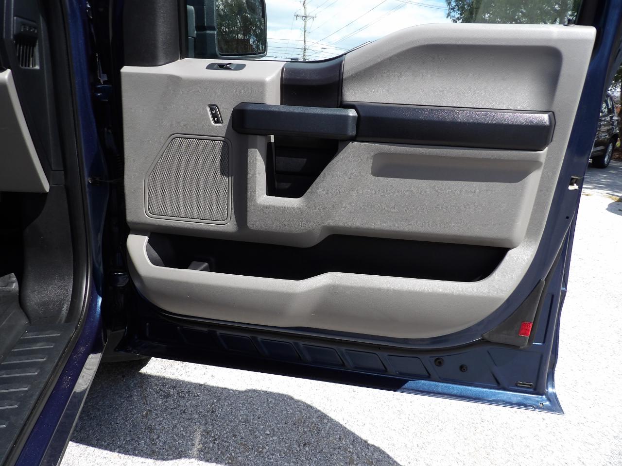 Ford F-150 4WD SuperCab 145" Lariat 2016