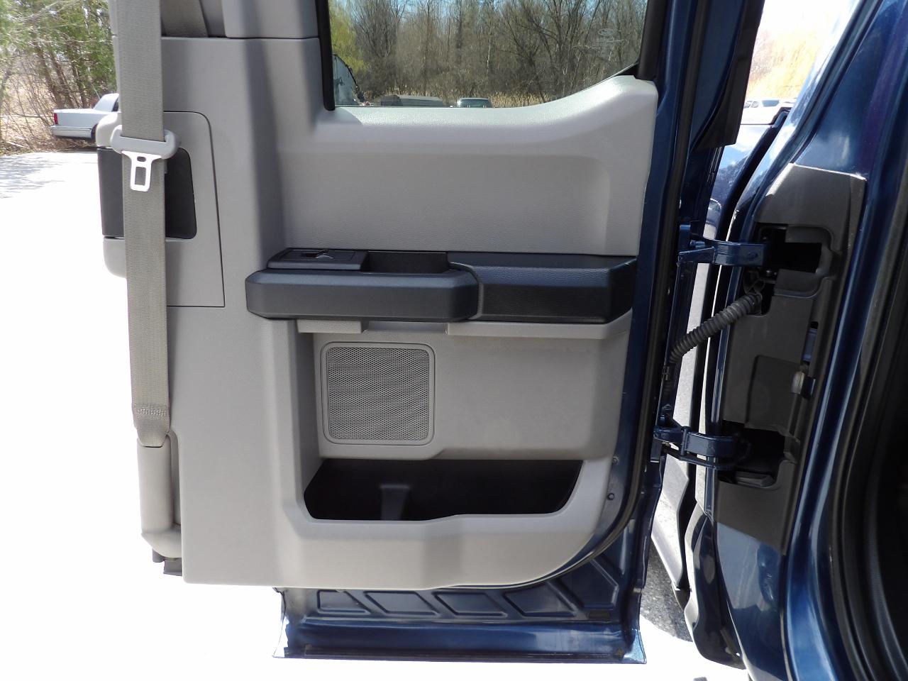 Ford F-150 4WD SuperCab 145" Lariat 2016