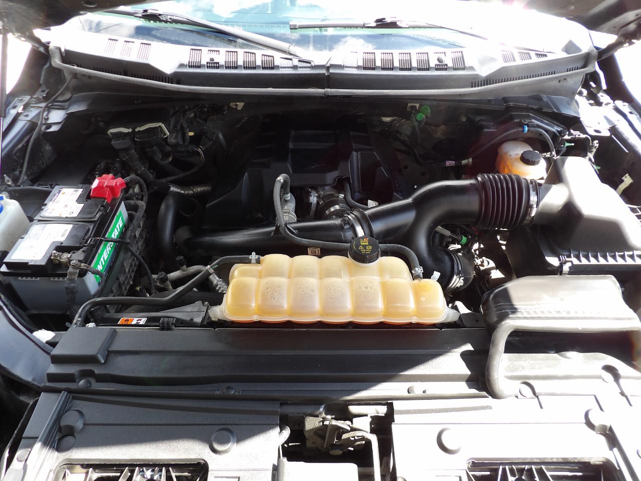 Ford F-150 4WD SuperCab 145" Lariat 2016