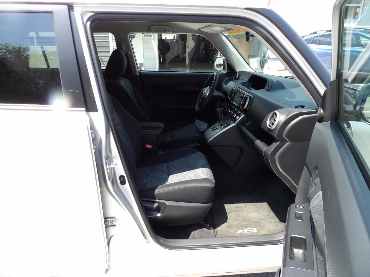 Scion xB 5dr Wgn Man (Natl) 2014