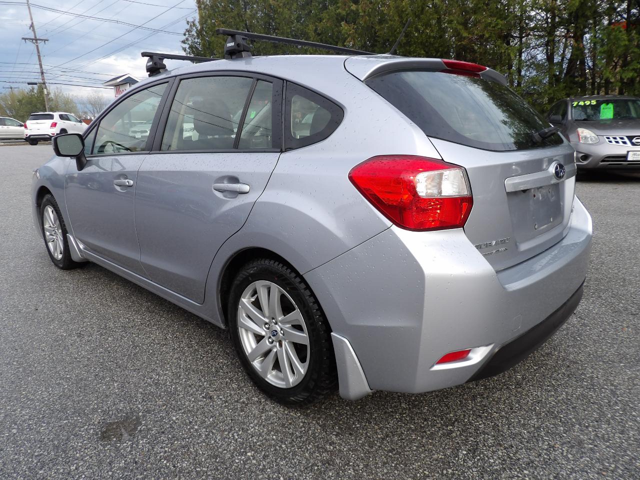 Subaru Impreza Wagon 5dr CVT 2.0i Premium 2016