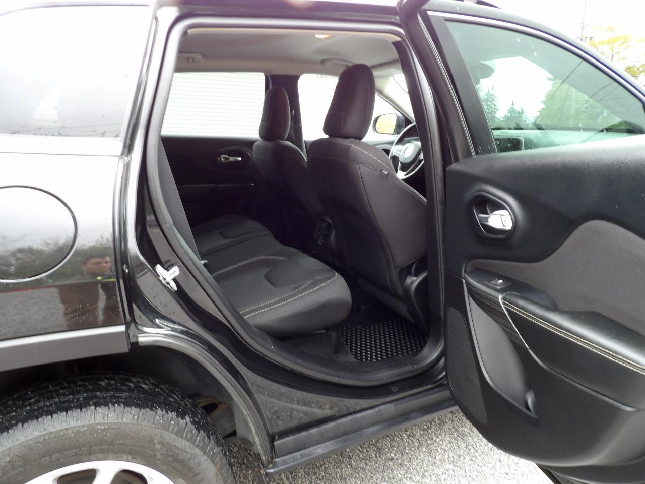 Jeep Cherokee 4WD 4dr Latitude 2015
