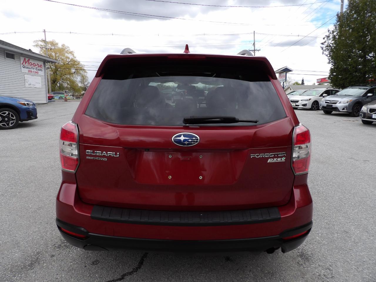 Subaru Forester 4dr CVT 2.5i Limited PZEV 2016