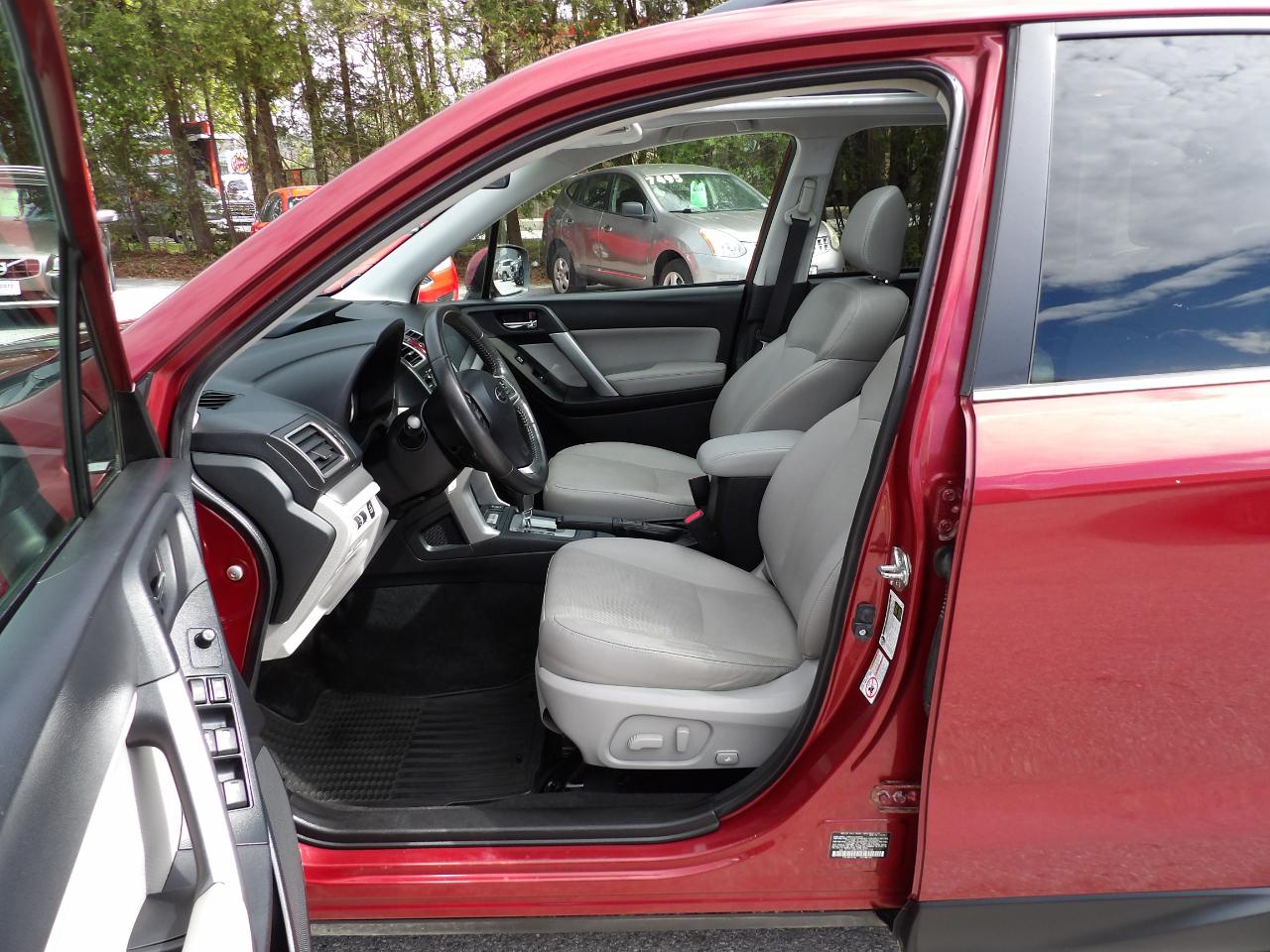 Subaru Forester 4dr CVT 2.5i Limited PZEV 2016
