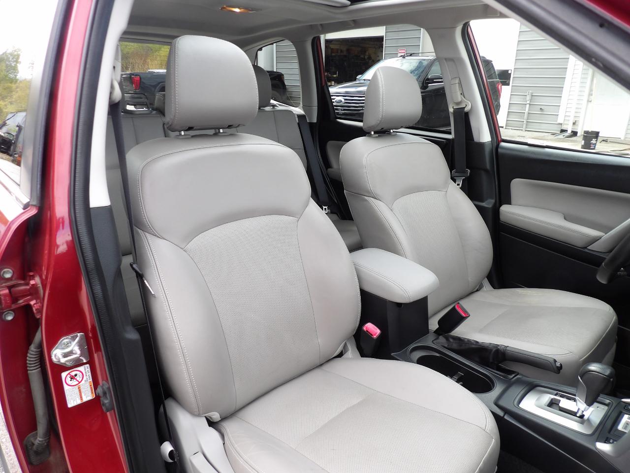 Subaru Forester 4dr CVT 2.5i Limited PZEV 2016