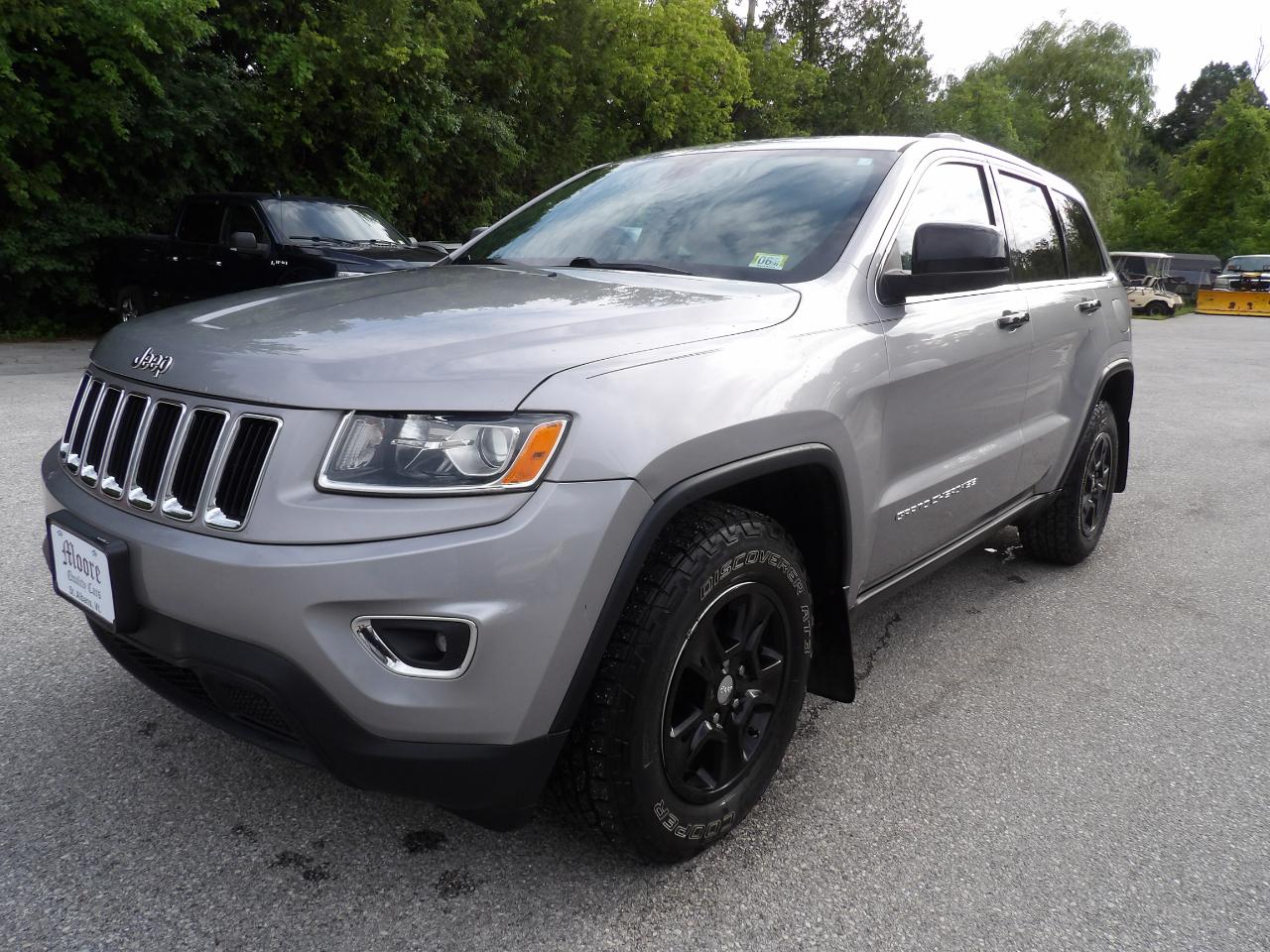 Jeep Grand Cherokee 4WD 4dr Laredo 2015