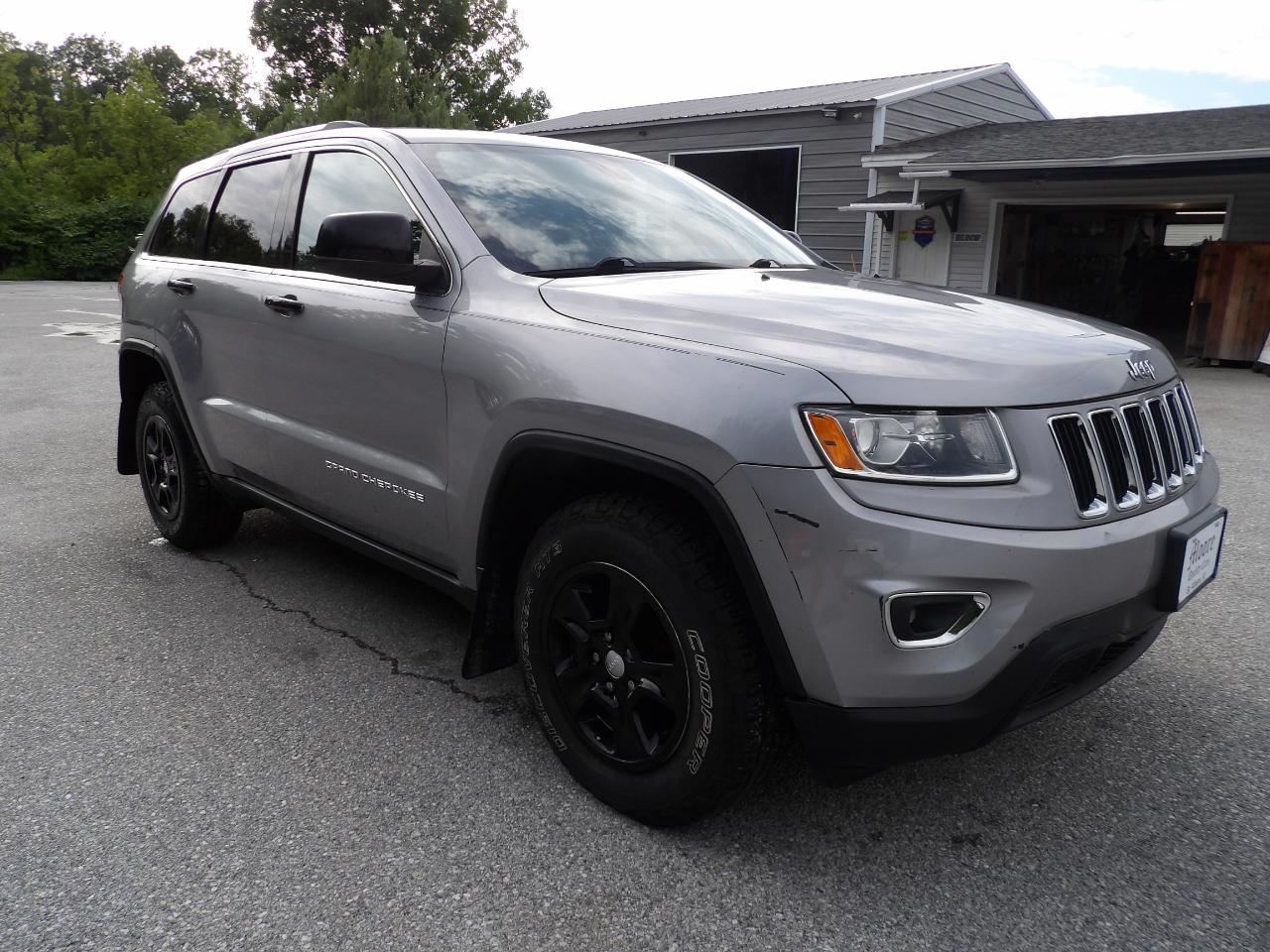 Jeep Grand Cherokee 4WD 4dr Laredo 2015
