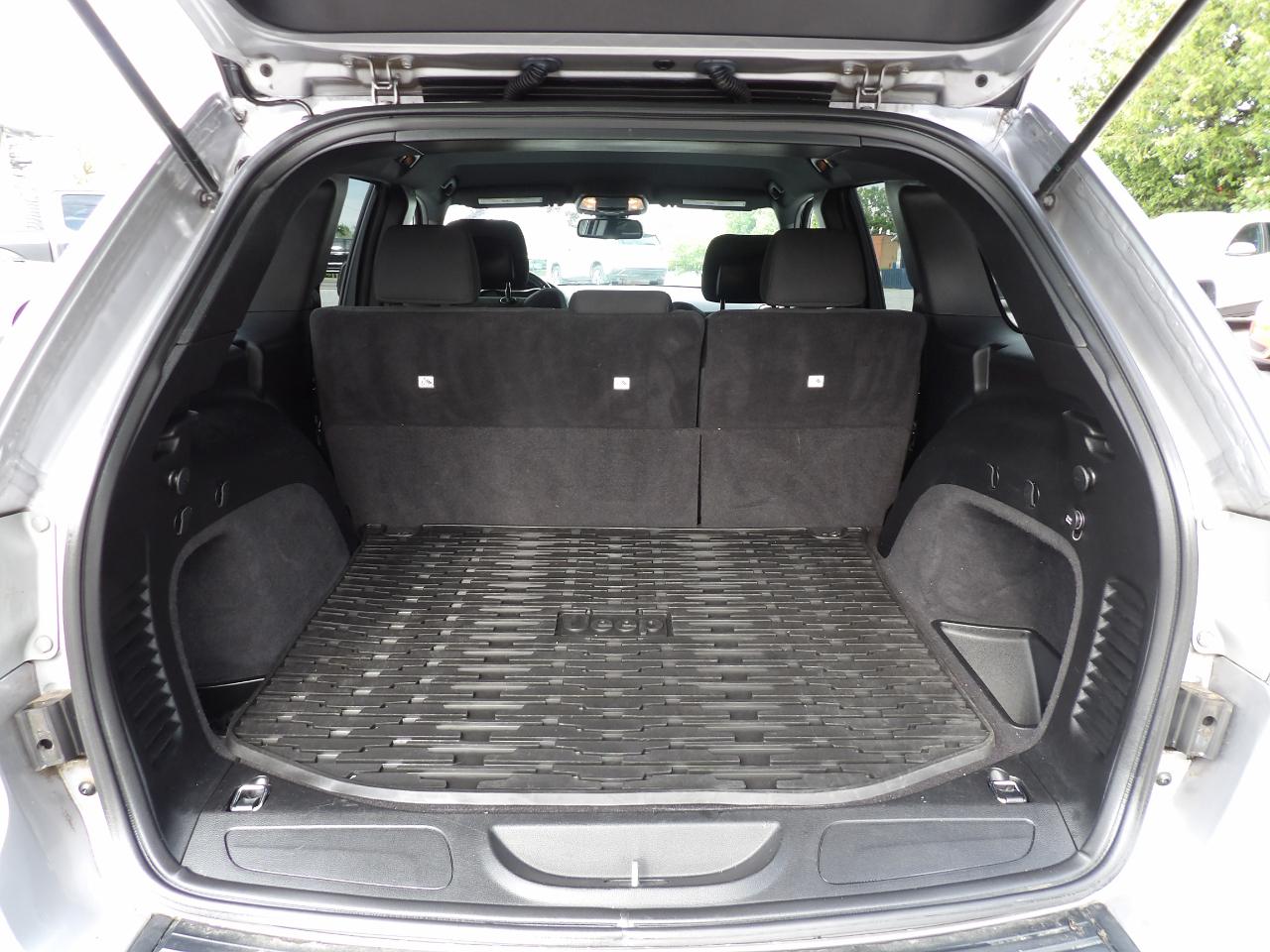 Jeep Grand Cherokee 4WD 4dr Laredo 2015