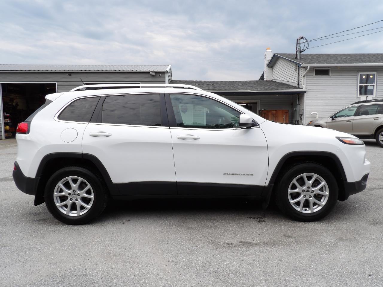 Jeep Cherokee 4WD 4dr Latitude 2015