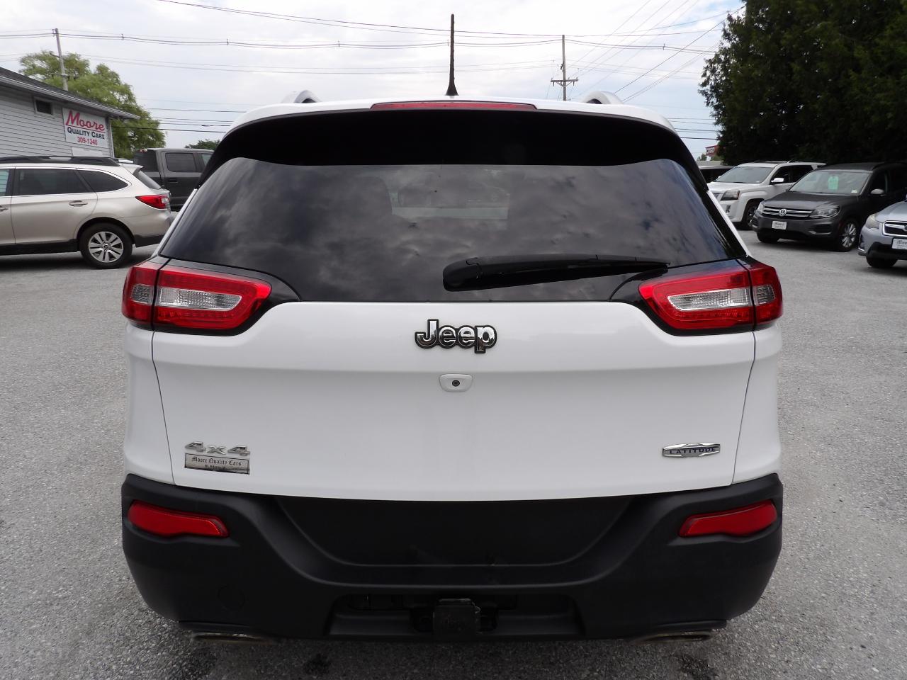 Jeep Cherokee 4WD 4dr Latitude 2015
