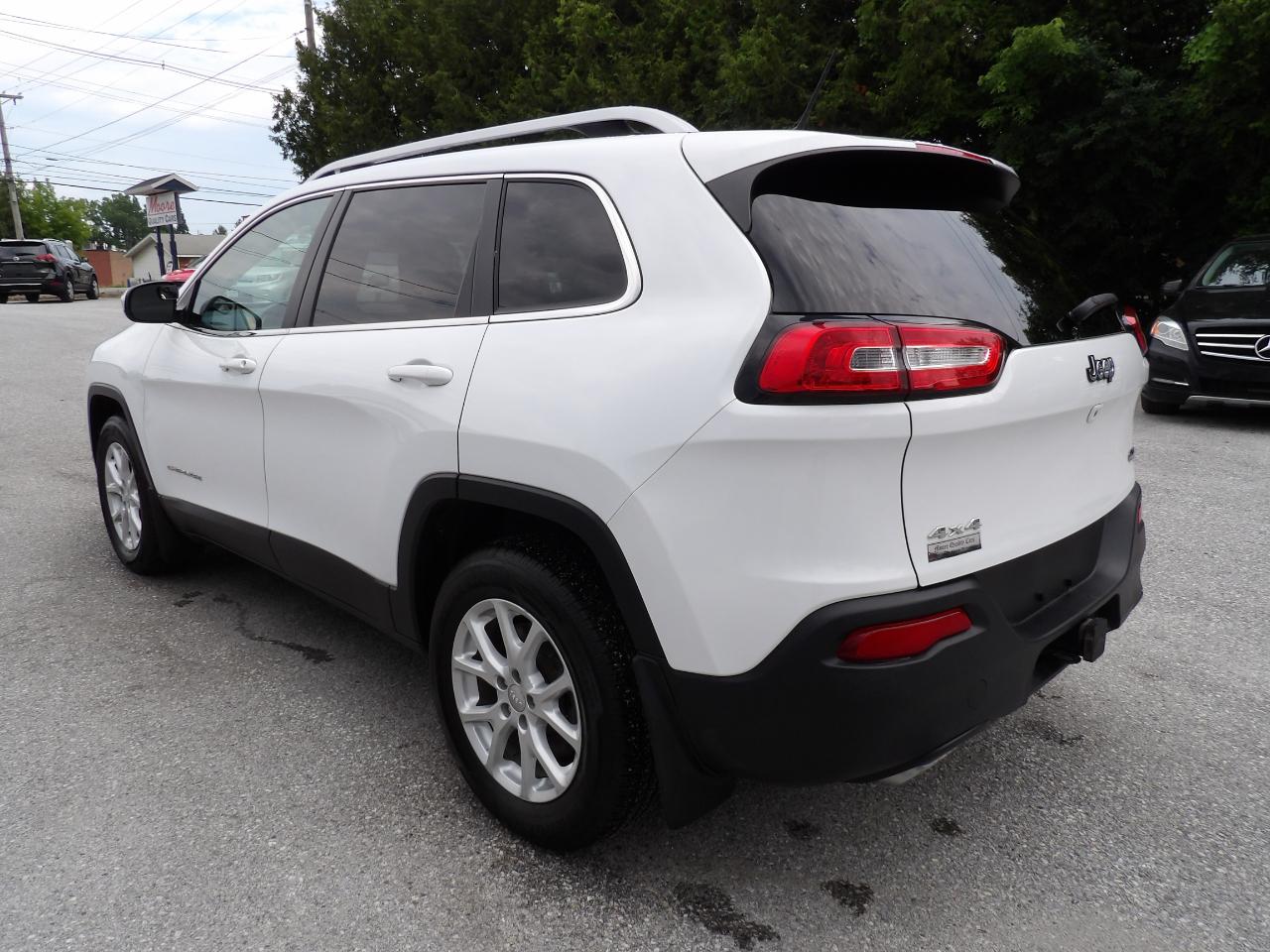 Jeep Cherokee 4WD 4dr Latitude 2015