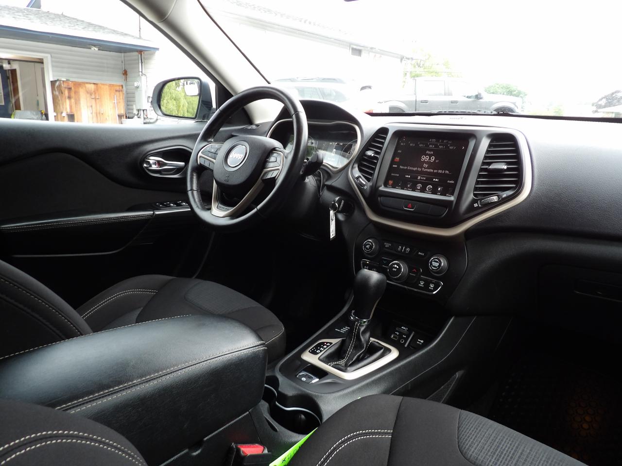 Jeep Cherokee 4WD 4dr Latitude 2015