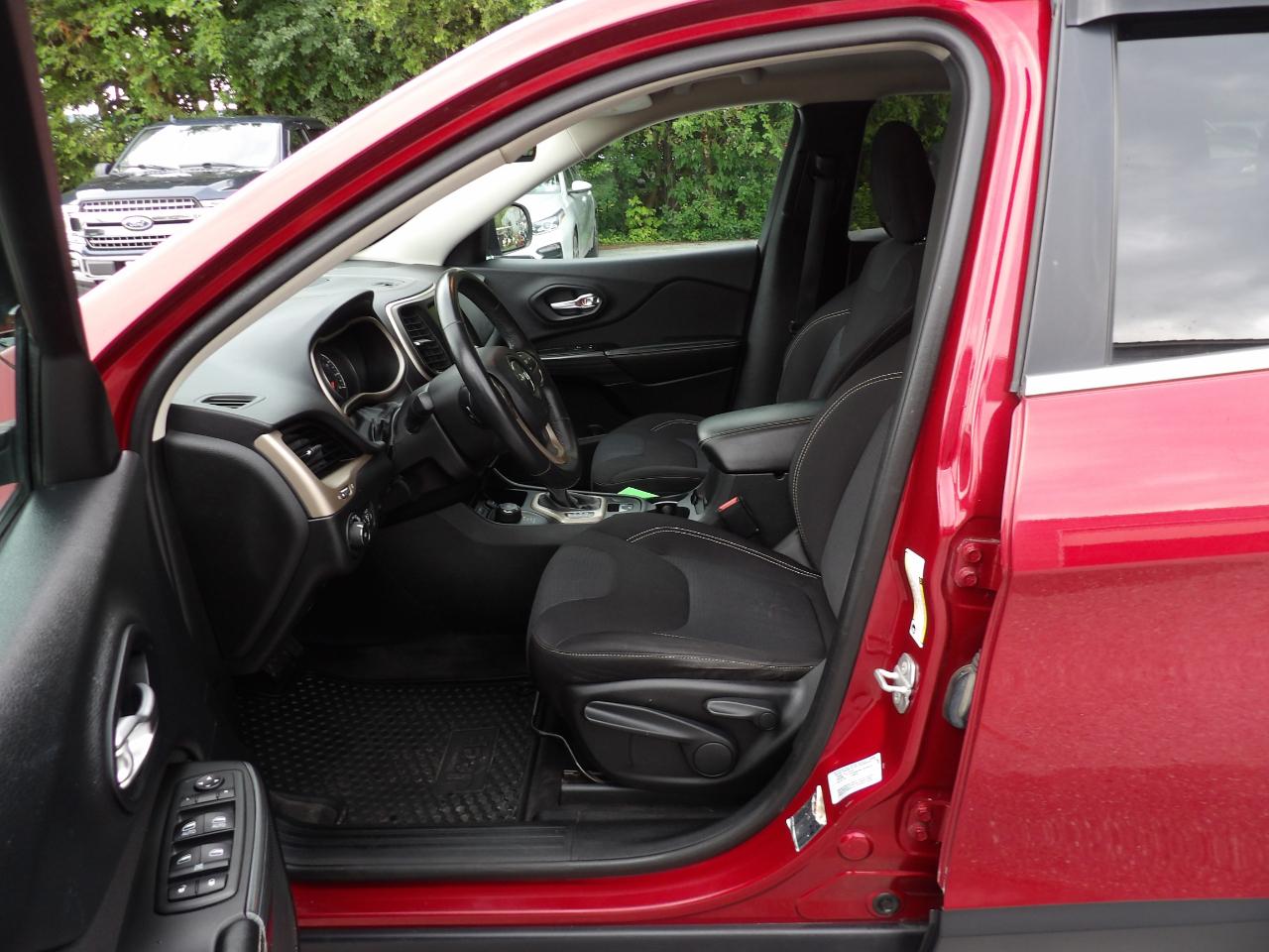 Jeep Cherokee 4WD 4dr Latitude 2015