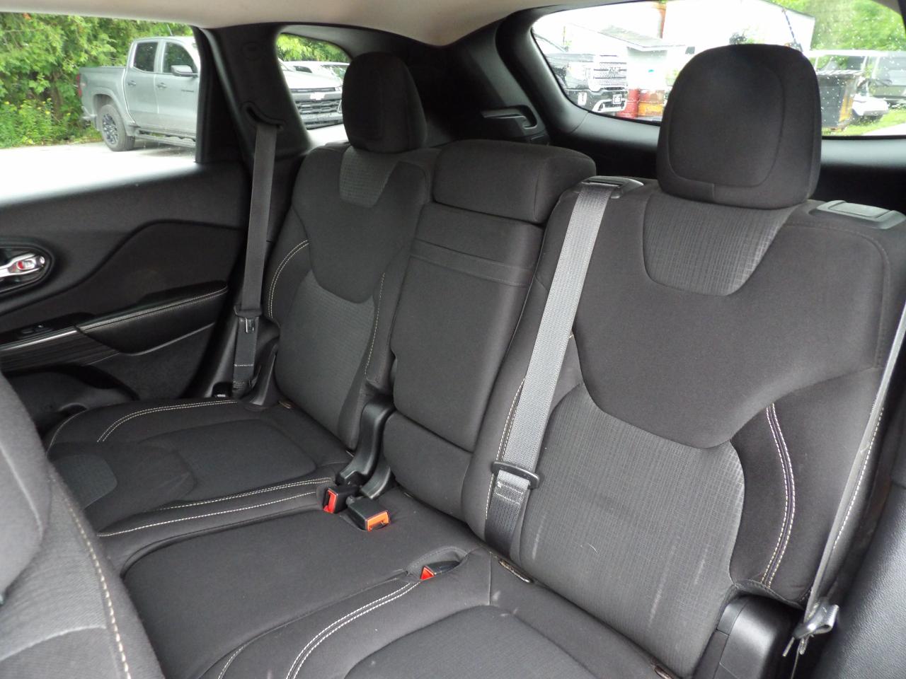 Jeep Cherokee 4WD 4dr Latitude 2015