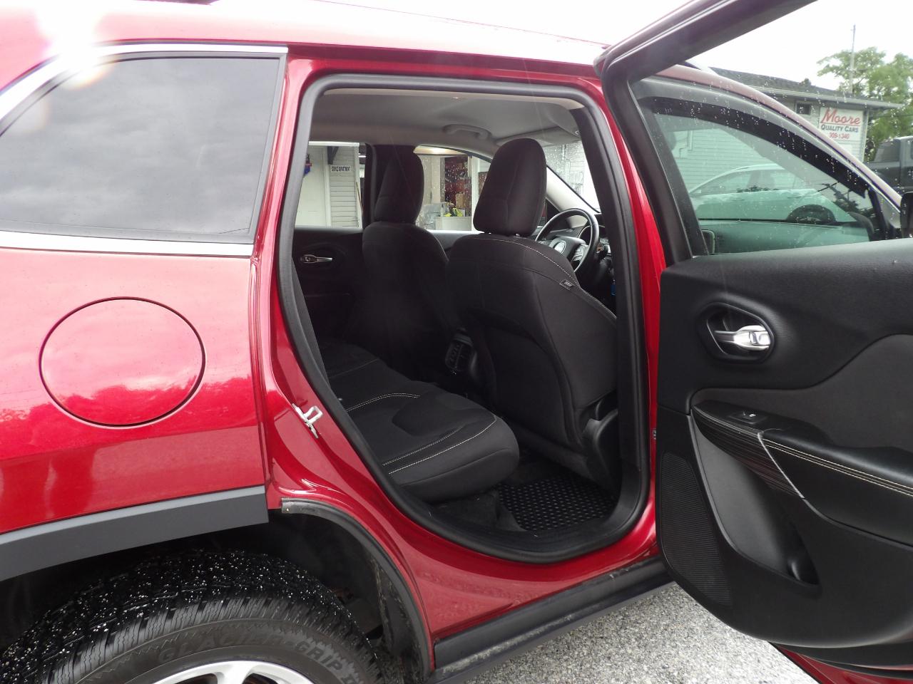 Jeep Cherokee 4WD 4dr Latitude 2015