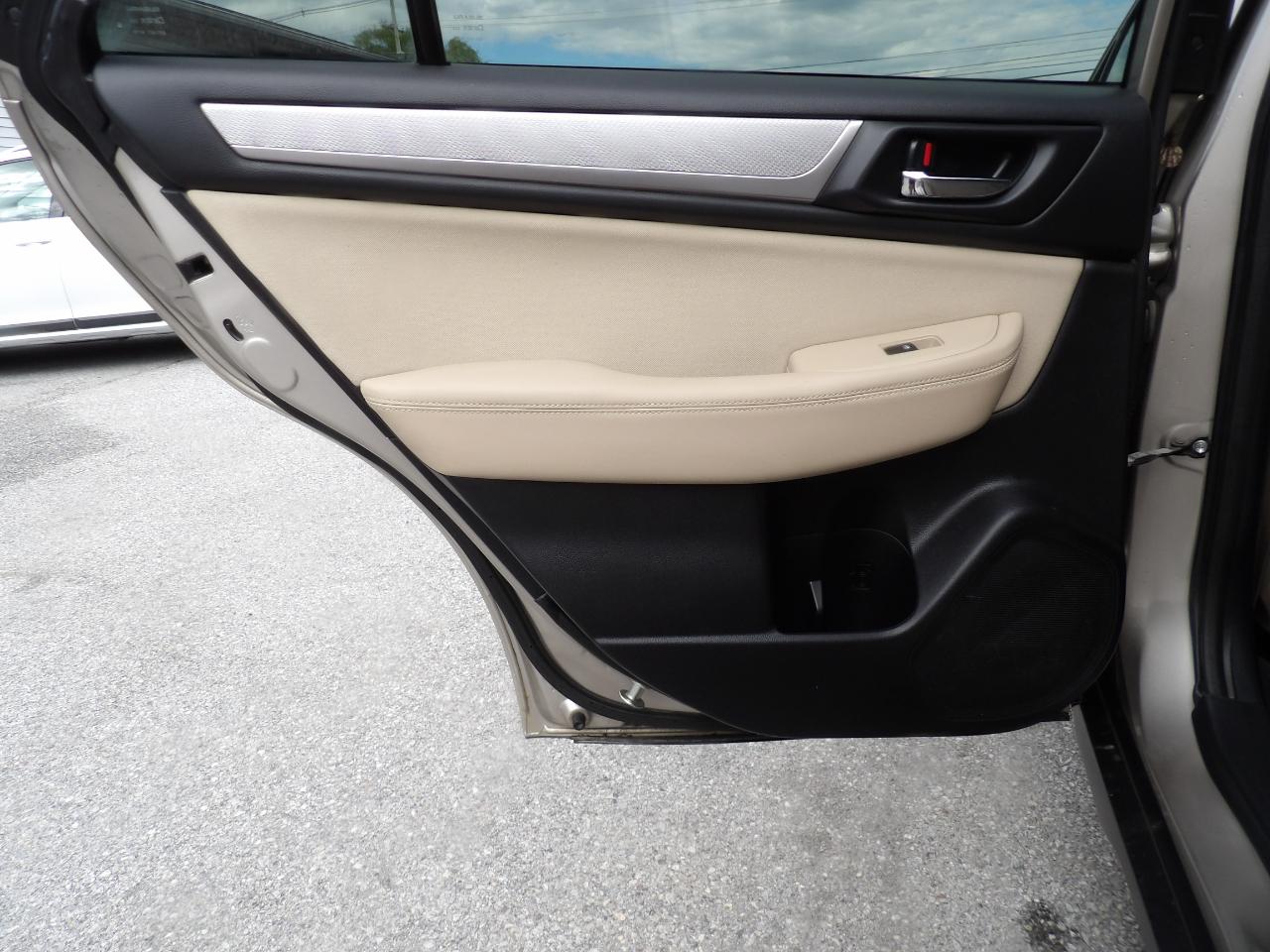 Subaru Outback 2.5i Premium 2017