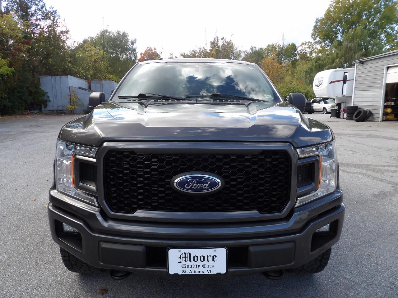 Ford F-150 photo 3