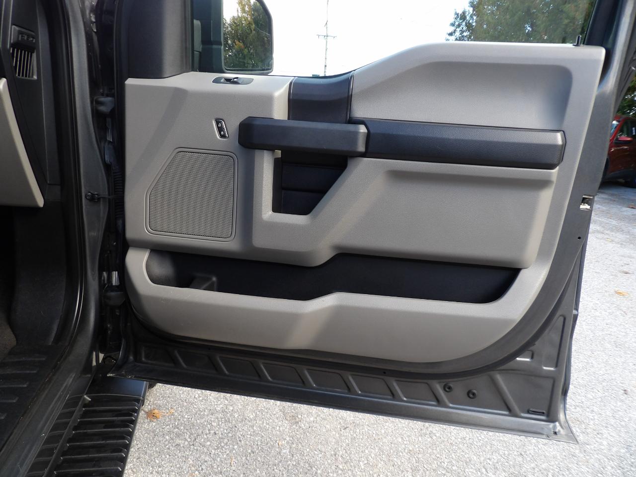 Ford F-150 photo 14