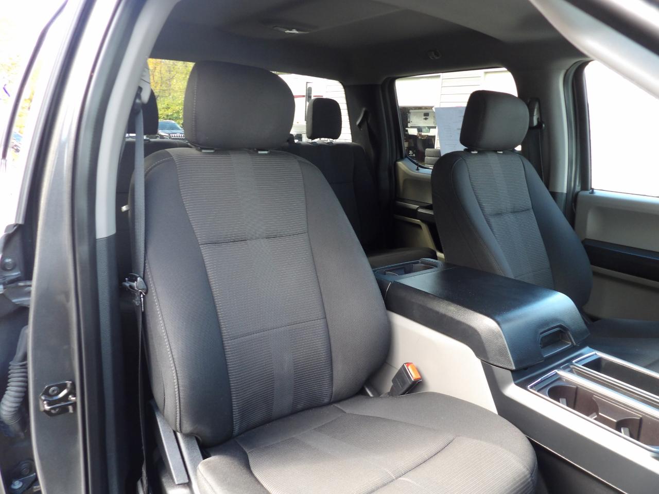 Ford F-150 photo 16