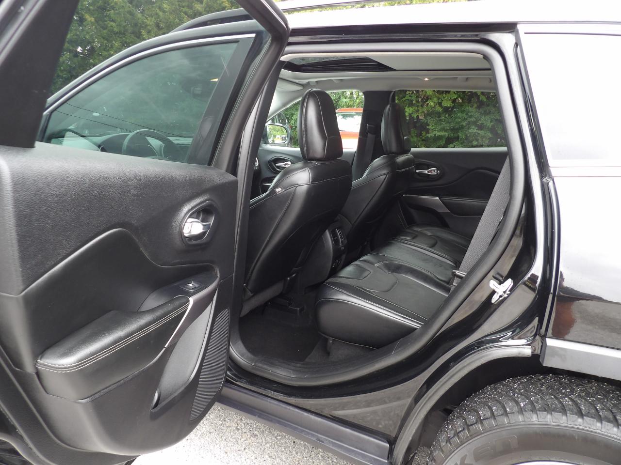 Jeep Cherokee Latitude Lux 4x4 2022