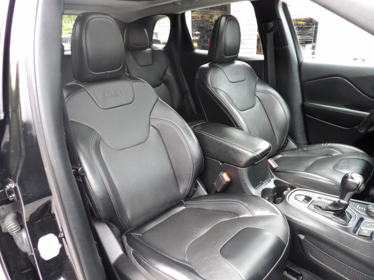Jeep Cherokee Latitude Lux 4x4 2022