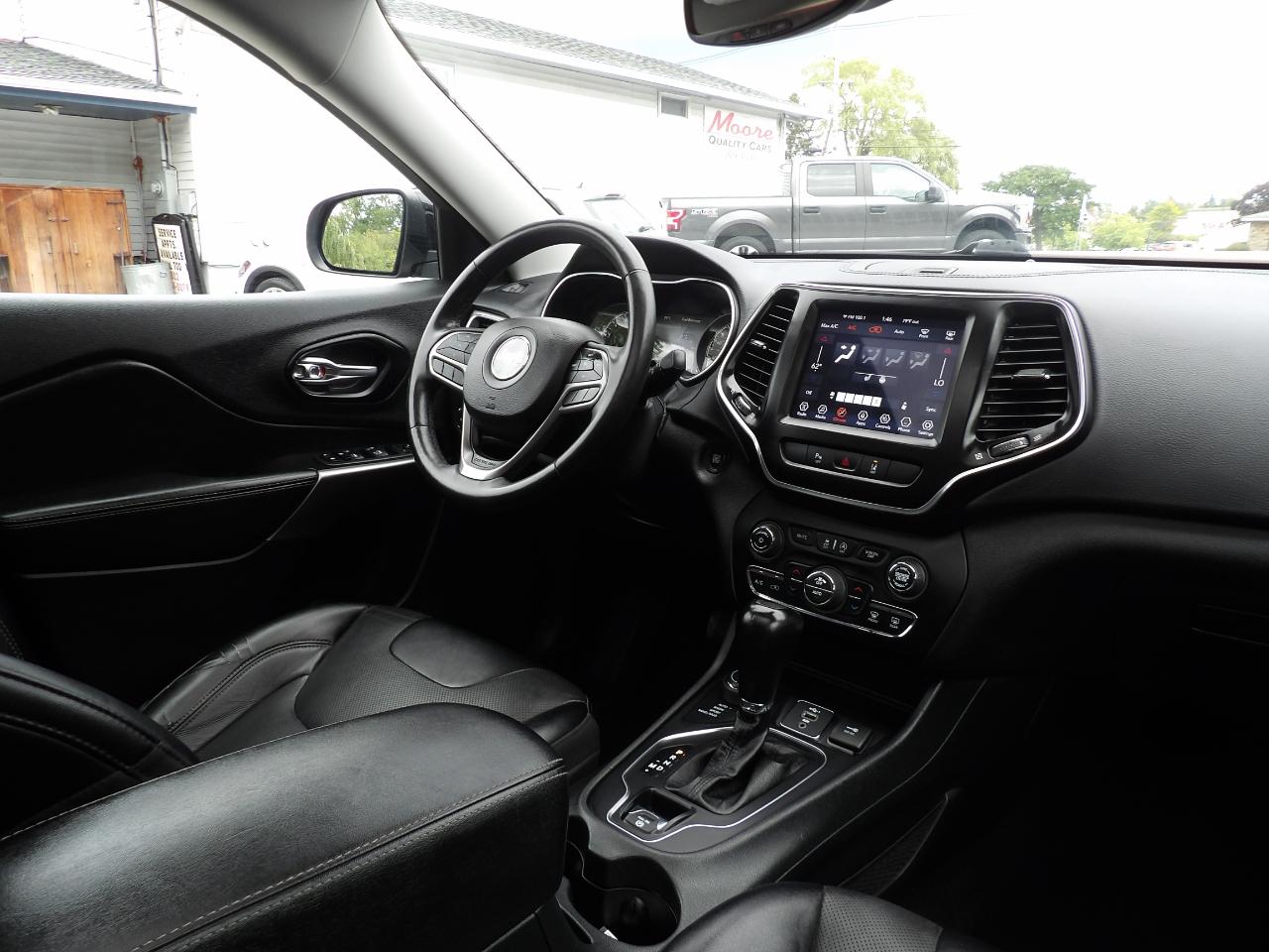 Jeep Cherokee Latitude Lux 4x4 2022