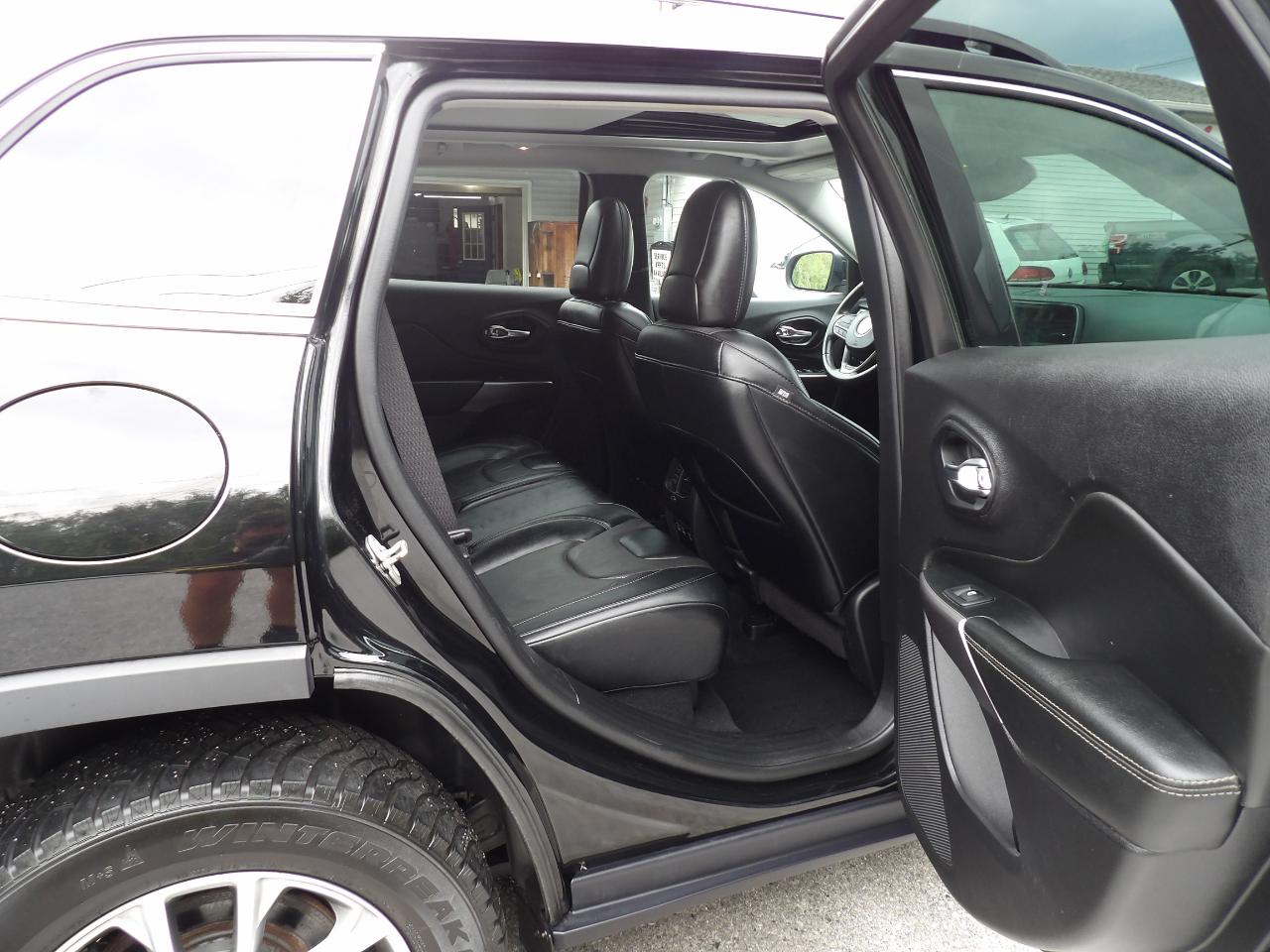 Jeep Cherokee Latitude Lux 4x4 2022