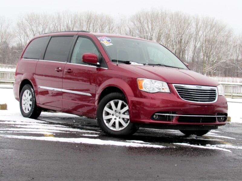 2014 Chrysler Town /& Country Touring Touring L Limited S Model Sales Brochure