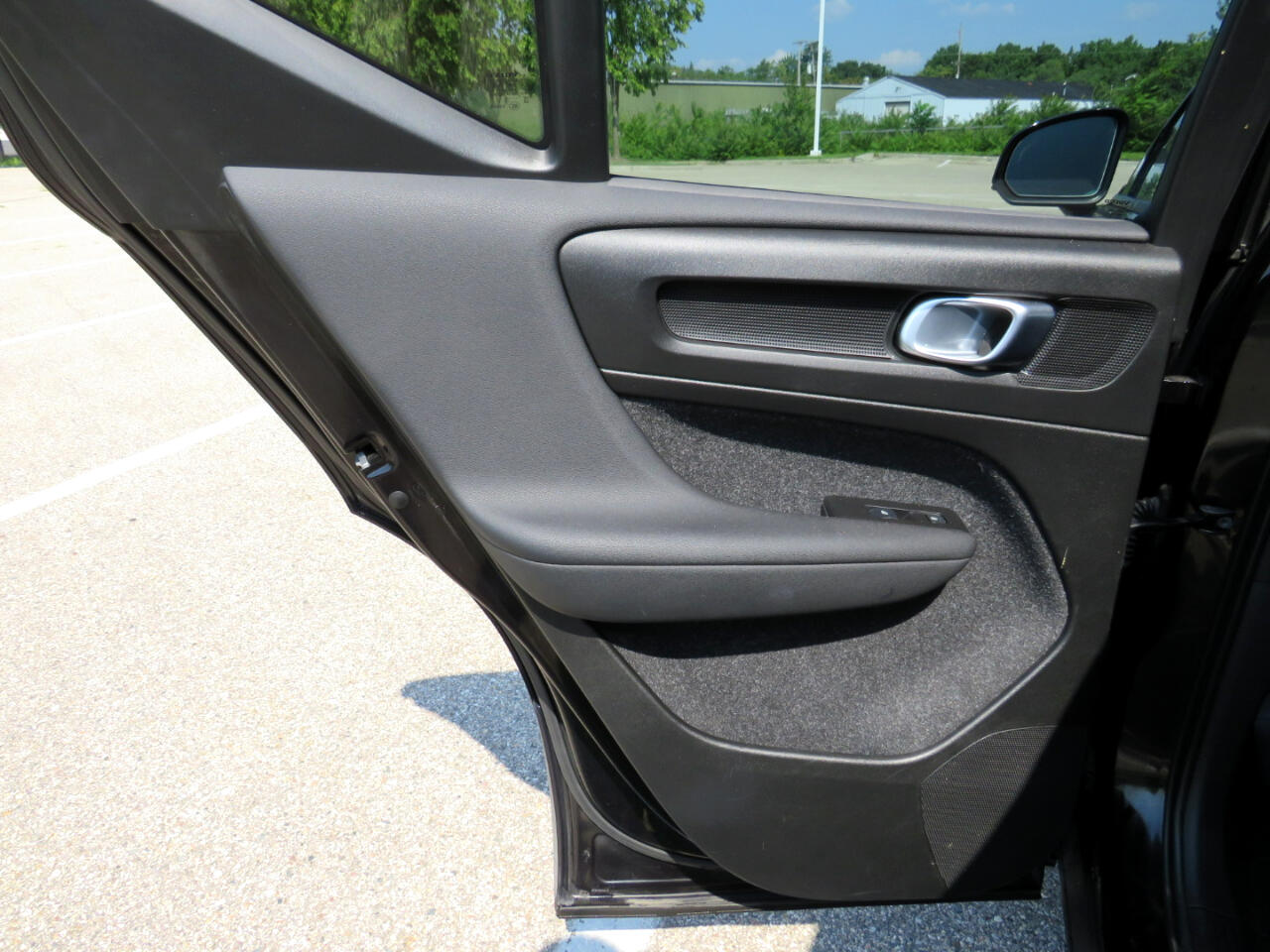 2021 Volvo XC40 T5 Momentum AWD photo 15