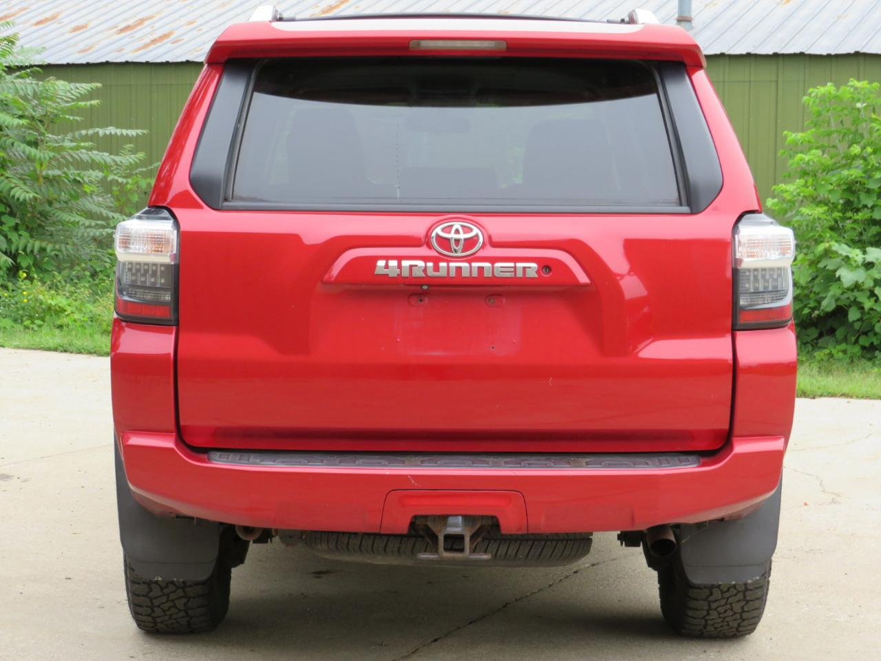 Toyota 4Runner SR5 4WD 2014