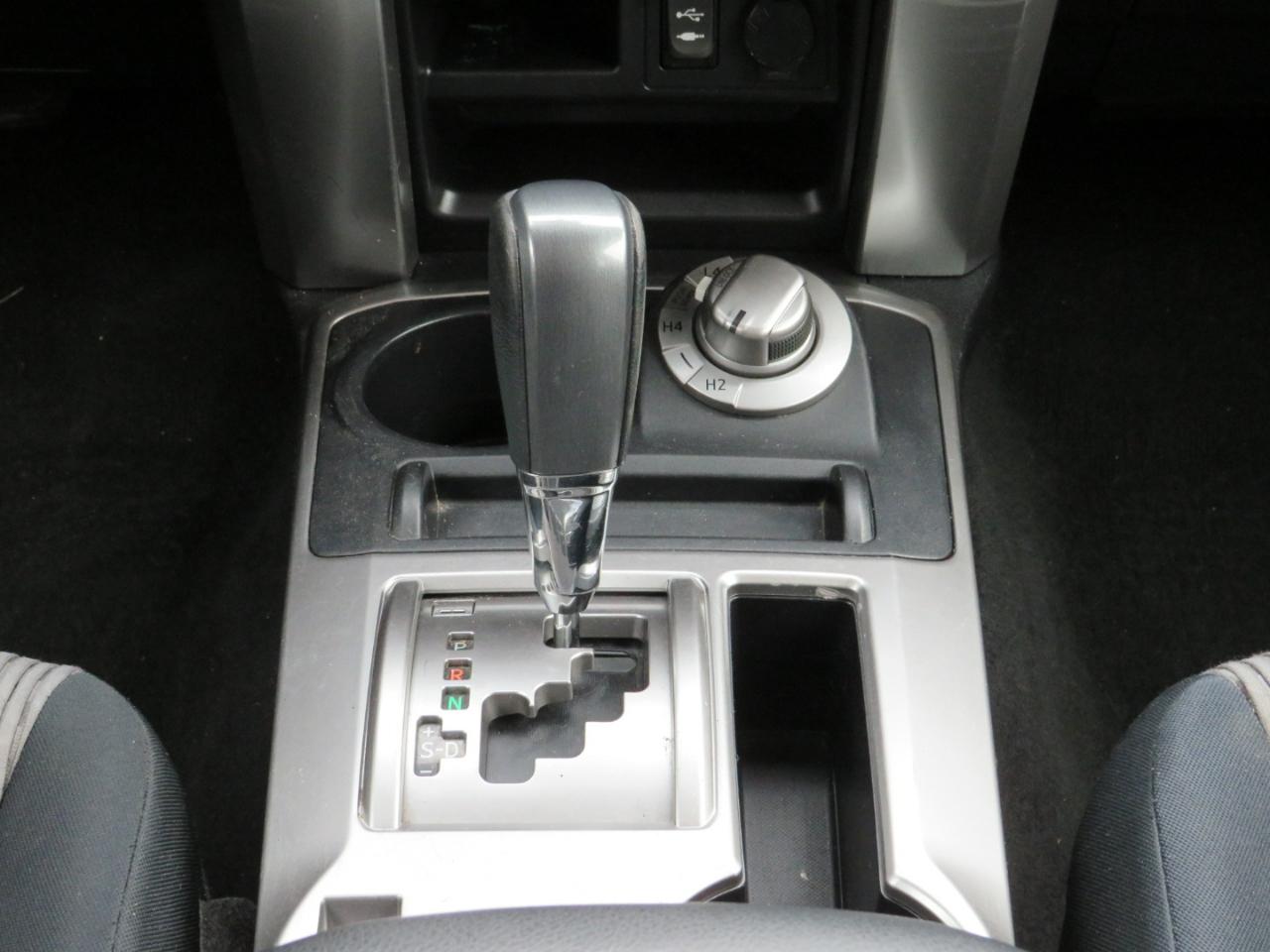 Toyota 4Runner SR5 4WD 2014