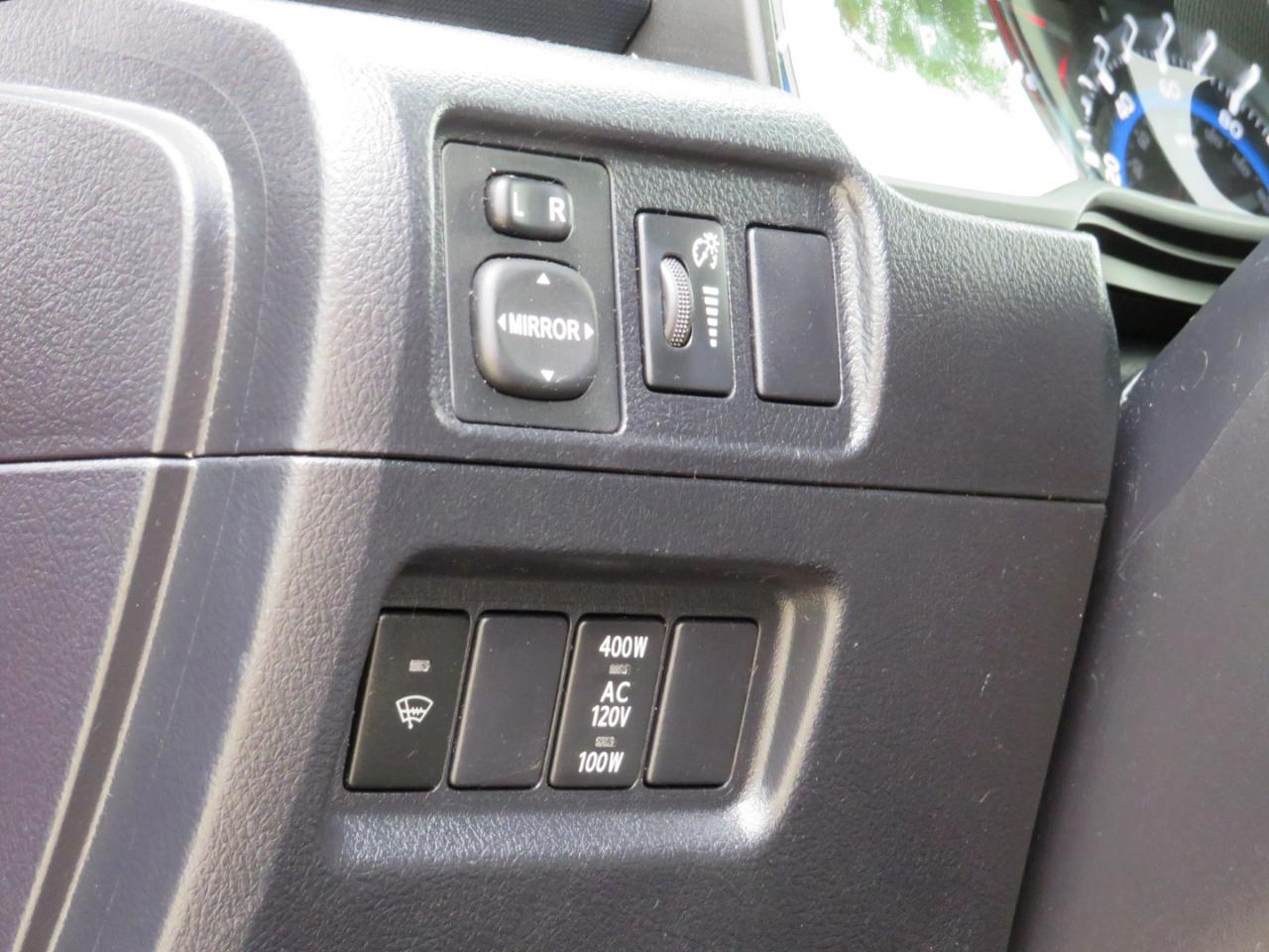 Toyota 4Runner SR5 4WD 2014