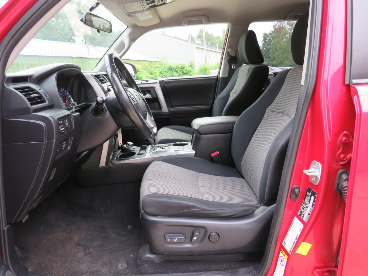 Toyota 4Runner SR5 4WD 2014